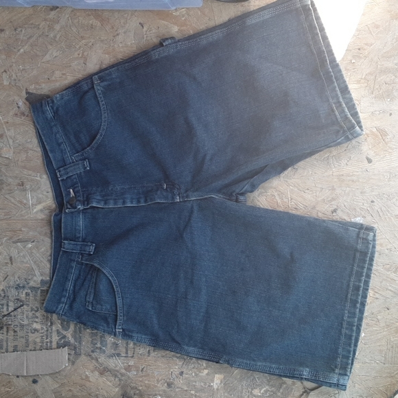 Wrangler Carpenter Shorts - Picture 1 of 8